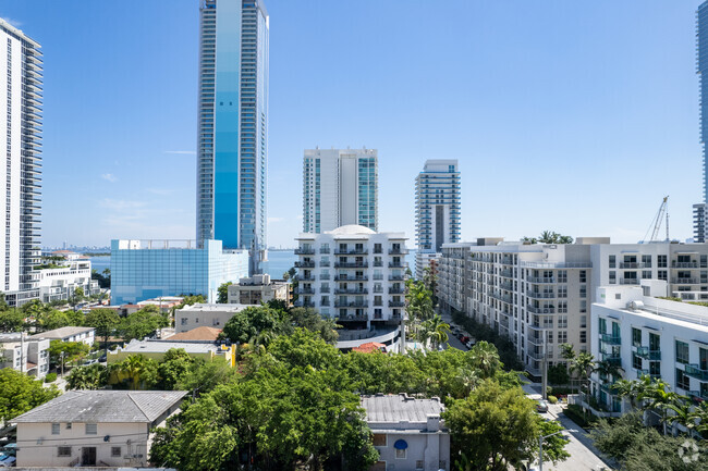 Building Photo - Baylofts Condominiums