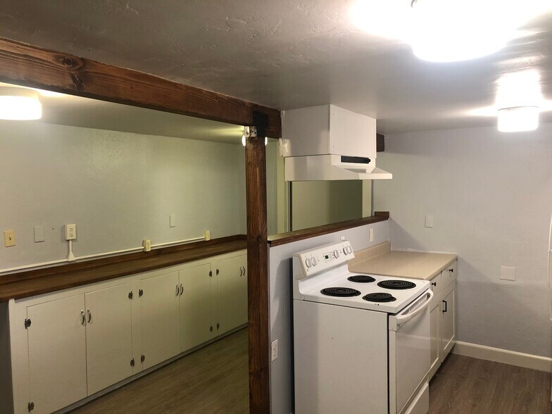 Kitchen and storage cabinets - 105 W 2nd St Lower