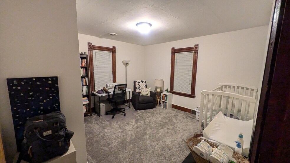 Building Photo - 10988 Ridge St