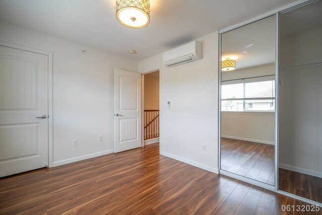 Building Photo - Available for move in on 7/8/25.   2 bedro...
