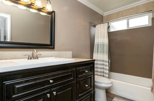 Building Photo - 1000 W MacArthur Blvd