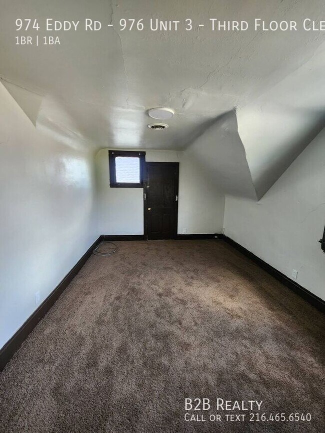 Building Photo - 974 Eddy Rd