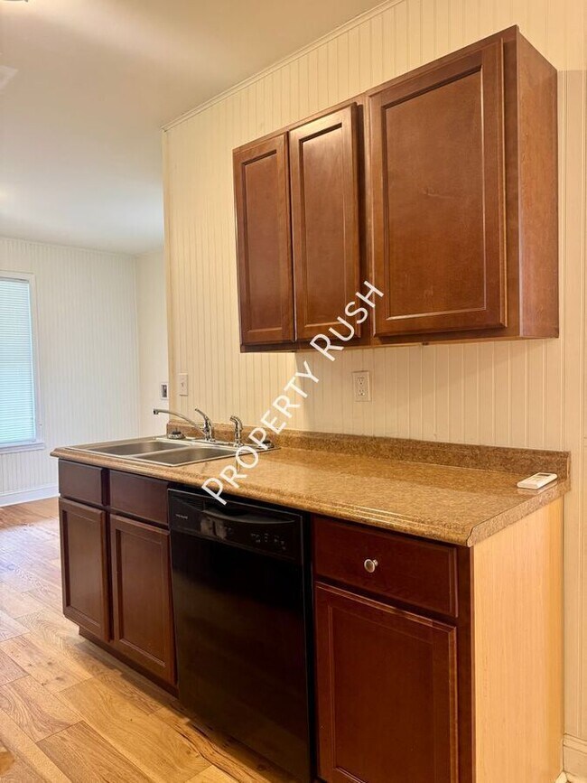 Building Photo - 4521 Balcomb St