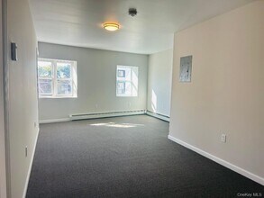 Building Photo - 16 Schneider Ave