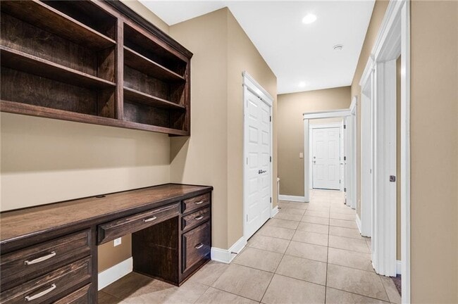 Building Photo - 7817 Hemlock St