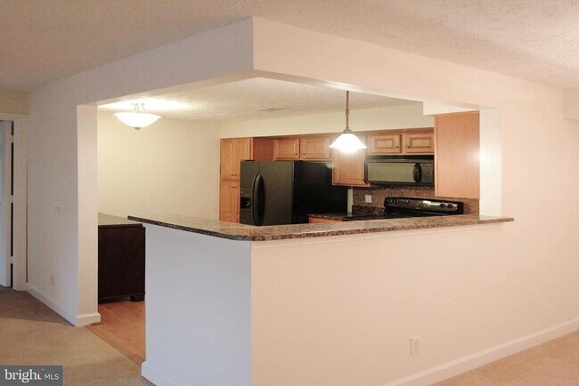 Building Photo - 3801 Ridge Knoll Ct