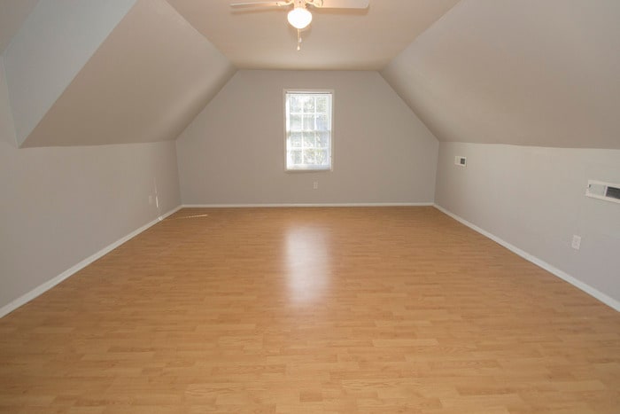 Building Photo - 135 Kenton Dr