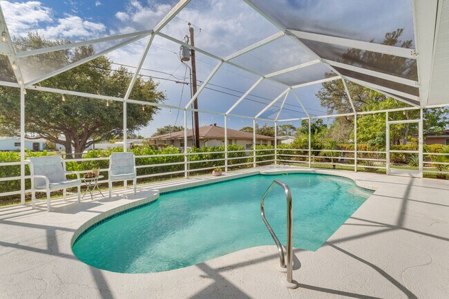 Building Photo - 1439 Mohawk Rd