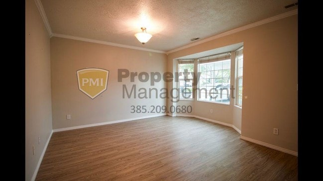 Building Photo - 3 bedroom in Provo UT 84601-1739