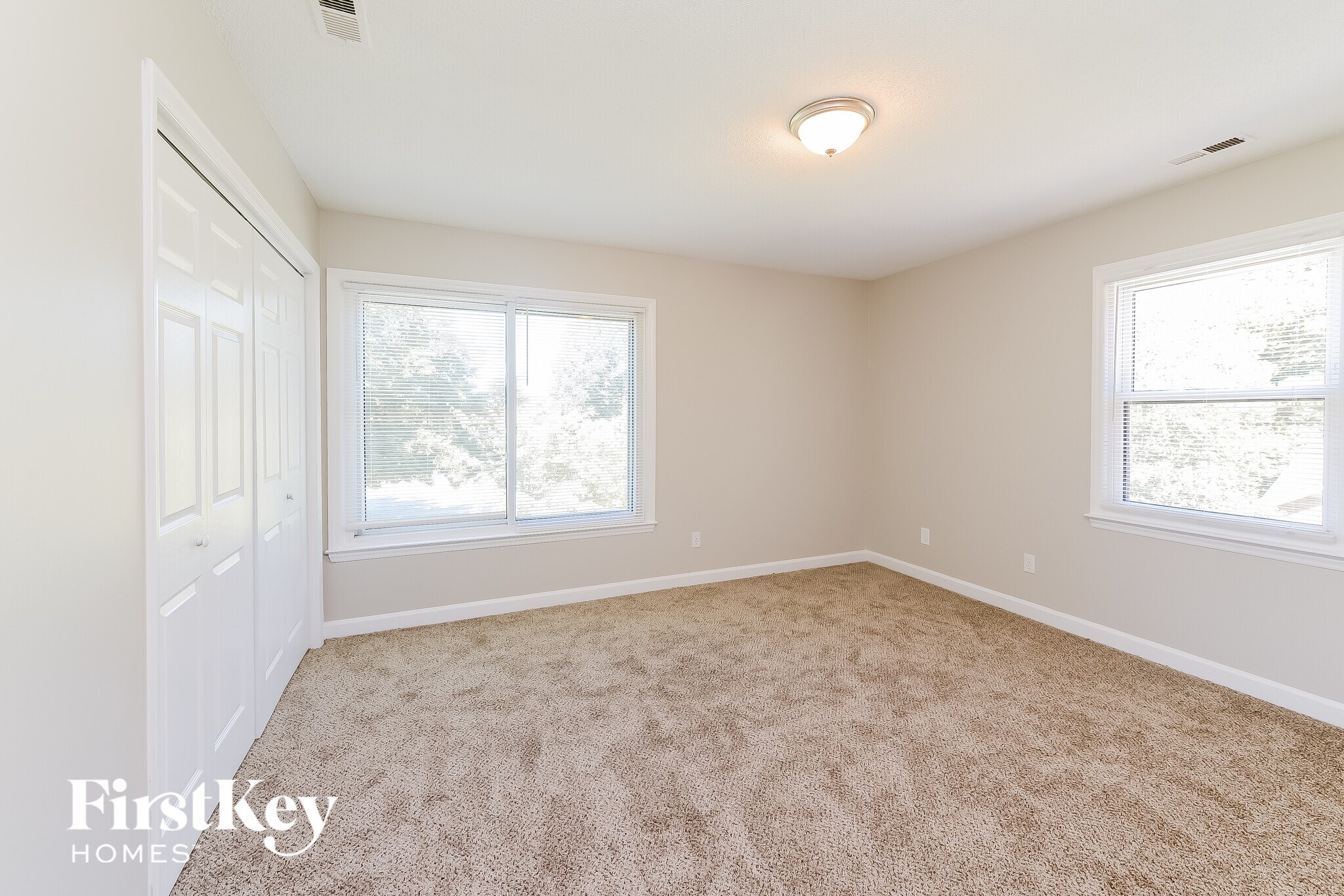 Building Photo - 1045 High Ridge Rd