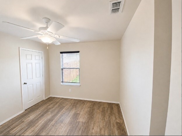 Building Photo - 433 Magma Dr