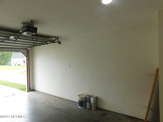 Building Photo - 128 Kobe Dr