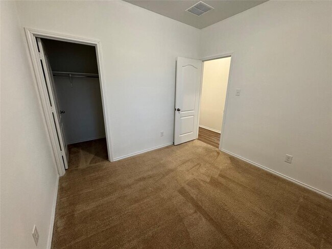 Building Photo - 14225 Silver Lace Ln