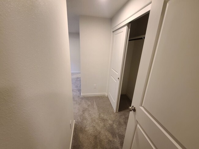 Building Photo - Single Level 3 Bed/2 Bath in NW Redmond - Upas Avenue