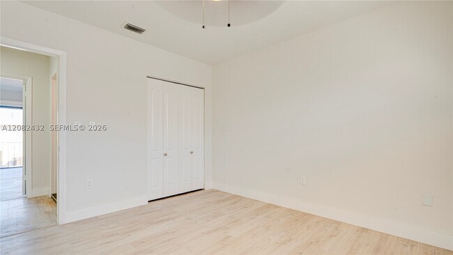 Building Photo - 710 SW 114th Ave