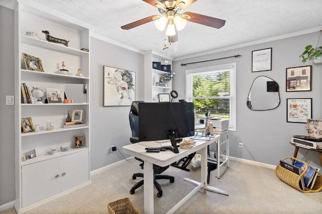 Building Photo - Spacious 4-Bedroom Haven with 3 Full Baths...