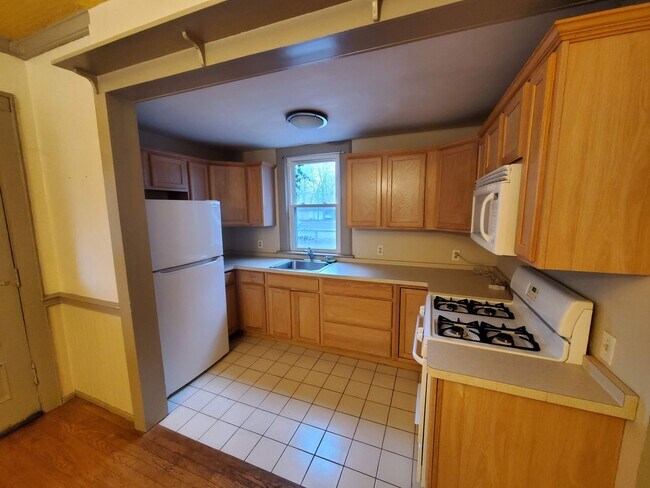 Building Photo - 333 Meigs St