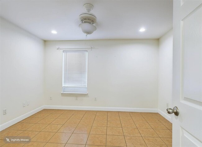 Building Photo - 500 E 48th St