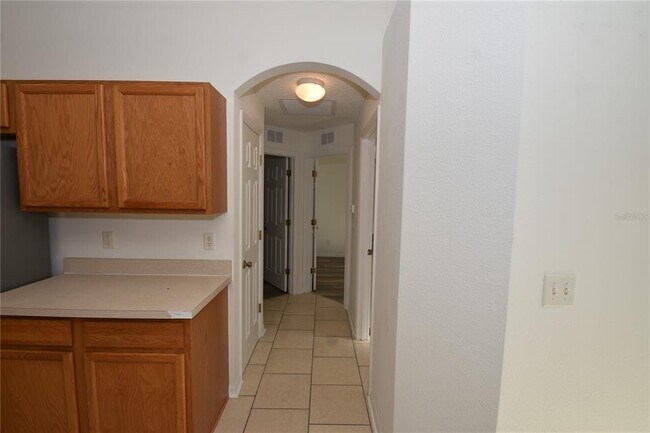 Building Photo - 12 Pierce Ln