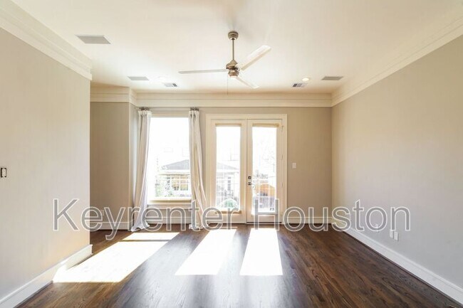 Building Photo - 4313 Floyd St