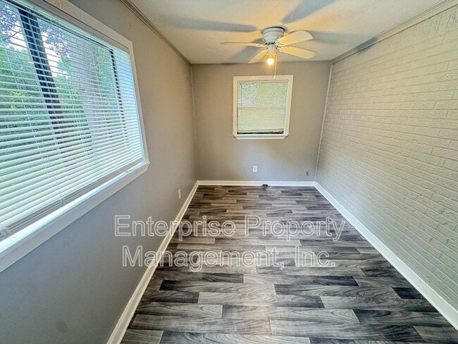 Building Photo - 2083 Charleston Rd