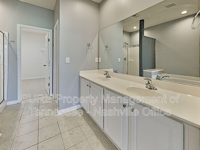 Building Photo - 418 Lazy Creek Ln