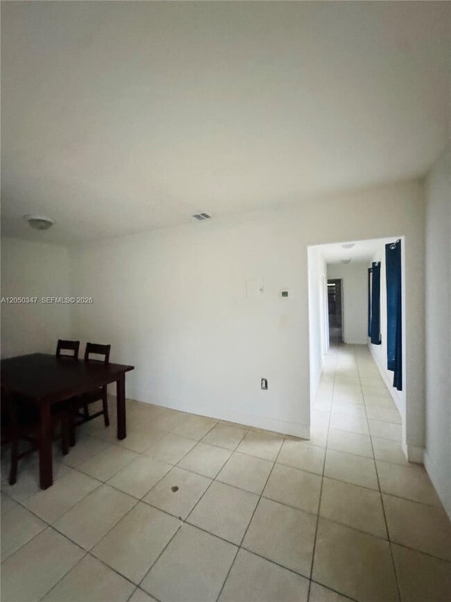 Building Photo - 800 NW 56th St