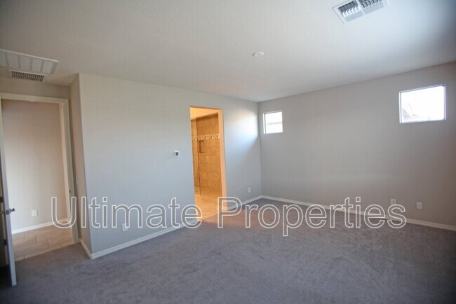 Building Photo - 14563 W Dahlia Dr