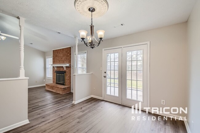 Building Photo - 280 Cornwallis Way
