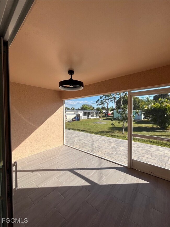 Building Photo - 5637 Genesee Pkwy