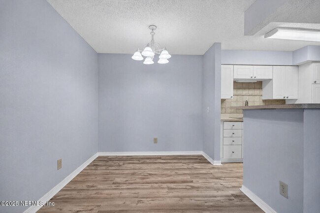 Building Photo - 10200 Belle Rive Blvd