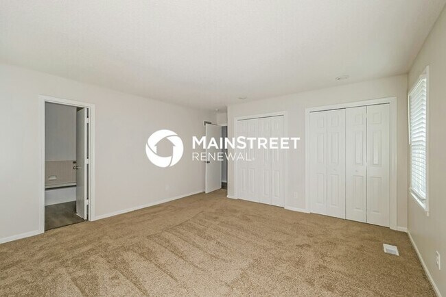 Building Photo - 3 Bedroom Pet-Friendly Home in Kansas City, MO with Main Street Renewal