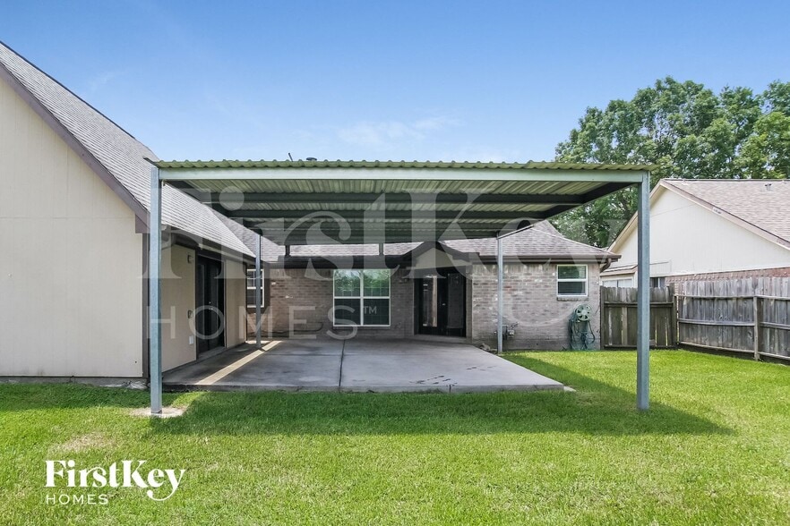 Building Photo - 1801 Whitebriar Dr