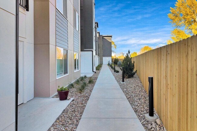 Building Photo - The Palisade: Modern Studio Living: Contem...