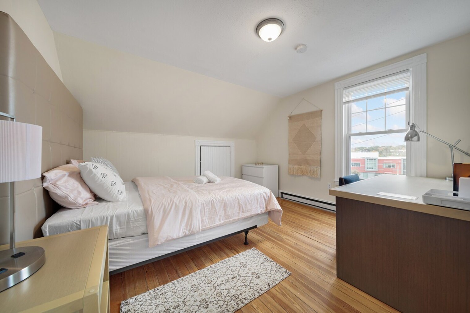 Building Photo - 503 Western Ave