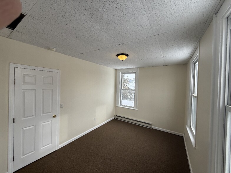 Building Photo - 80 Water St