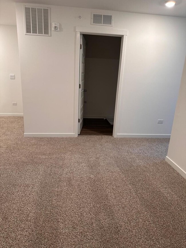 Building Photo - 2270 Barbera Dr