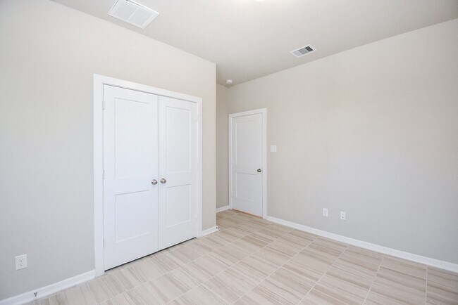 Building Photo - 7643 Green Bulrush Wy