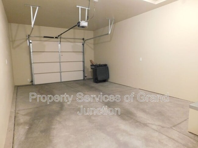 Building Photo - 590 Treviso Ct