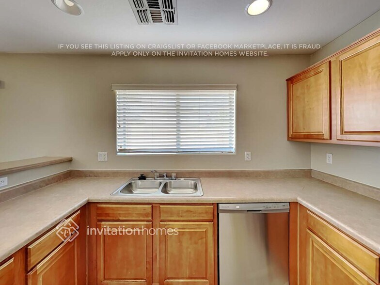 Building Photo - 9136 W Williams St