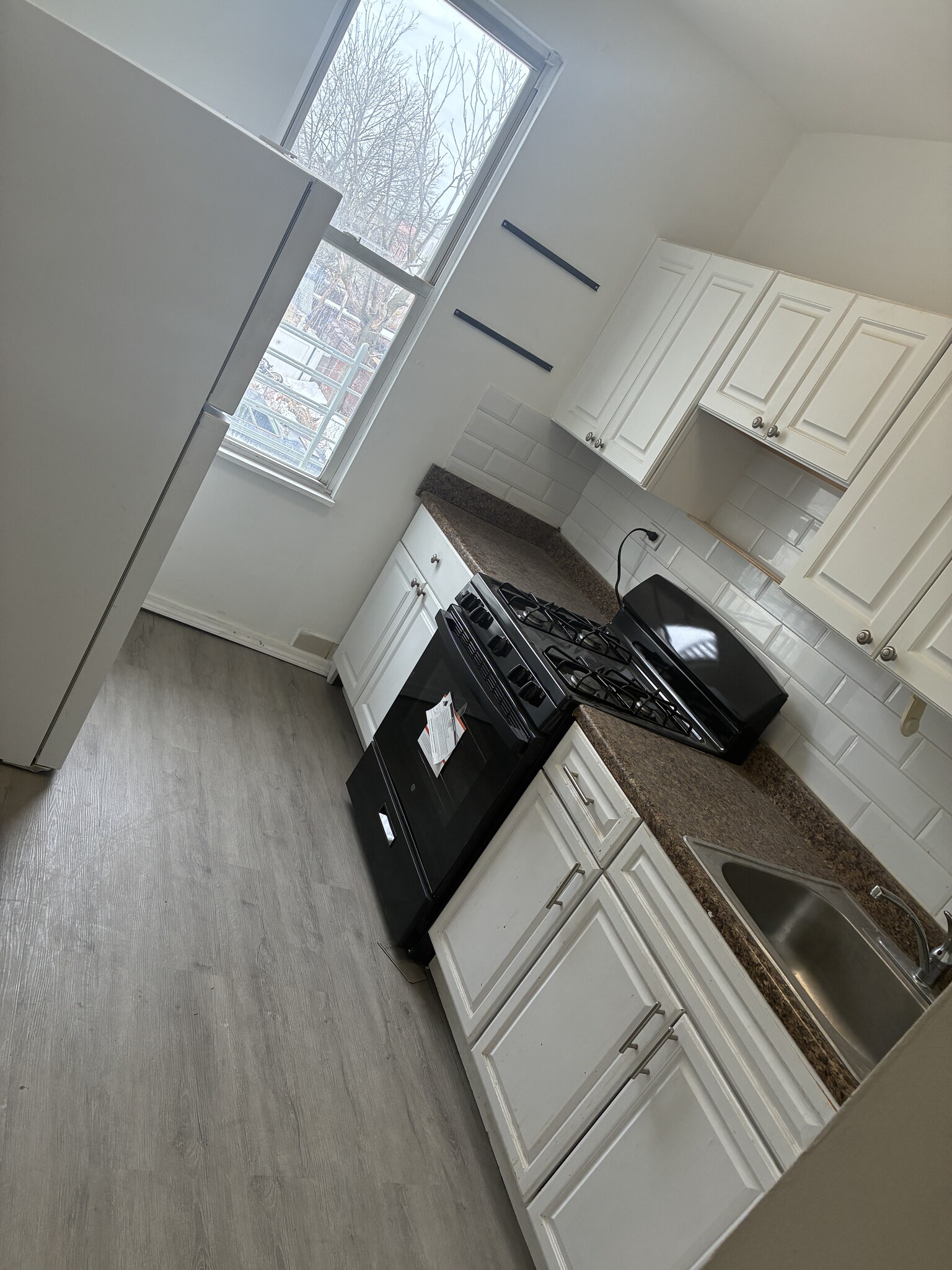 Building Photo - 8014 95th Ave