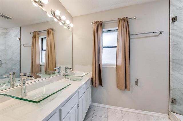 Building Photo - 701 Kipling Dr