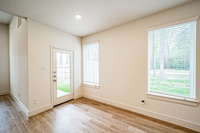 Building Photo - 2523 Appian Wy