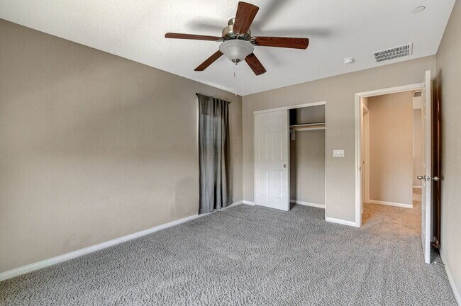Building Photo - 1442 Brushback Ave