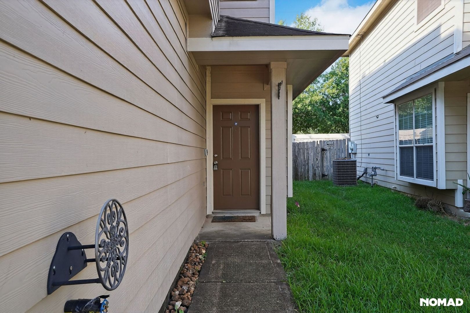 Building Photo - 6107 Shelbourne Park Ln