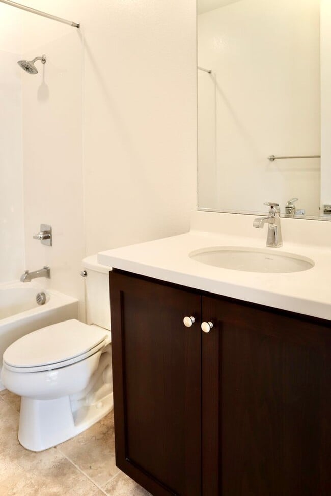 Building Photo - Gorgeous 3-story Townhome Available for Re...