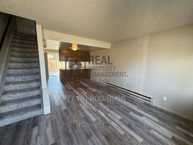 Building Photo - 1 Castle Royal Dr