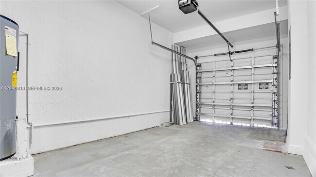 Building Photo - 10863 NW 85th St