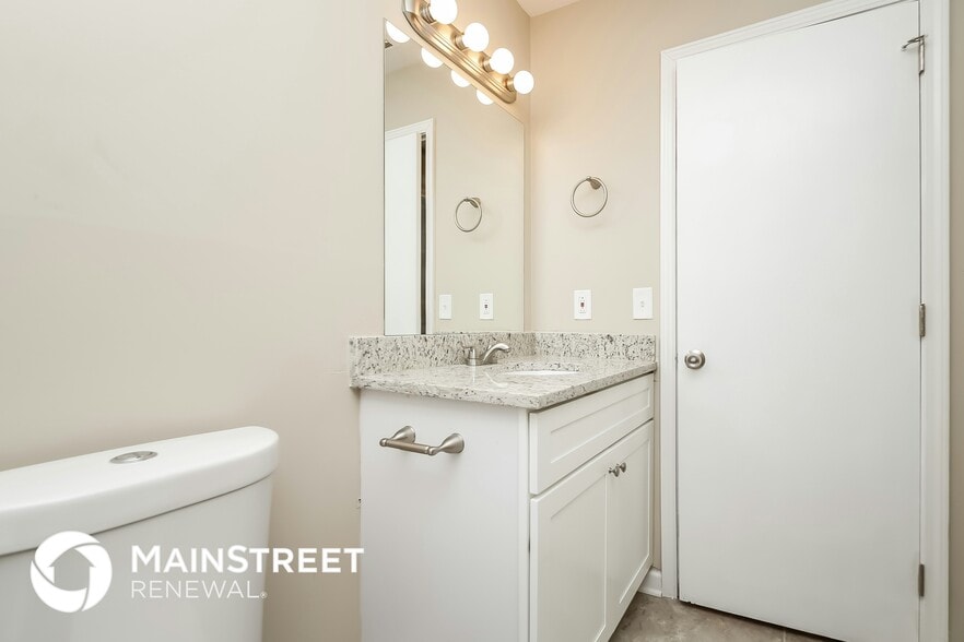 Building Photo - 4980 Fairforest Dr