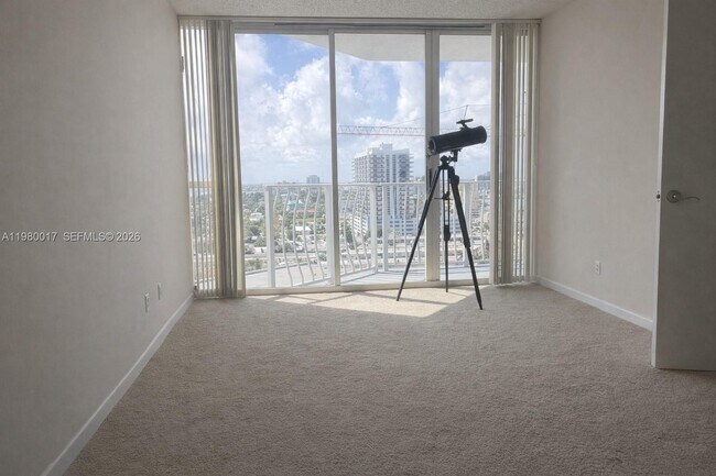 Building Photo - 7601 E Treasure Dr